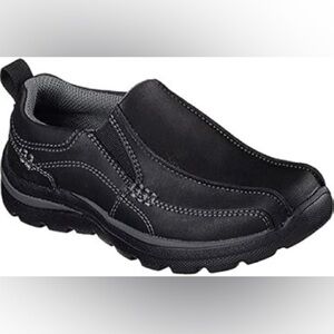 Skechers kids relaxed fit superior haute shoe black size 3 memory foam slip on